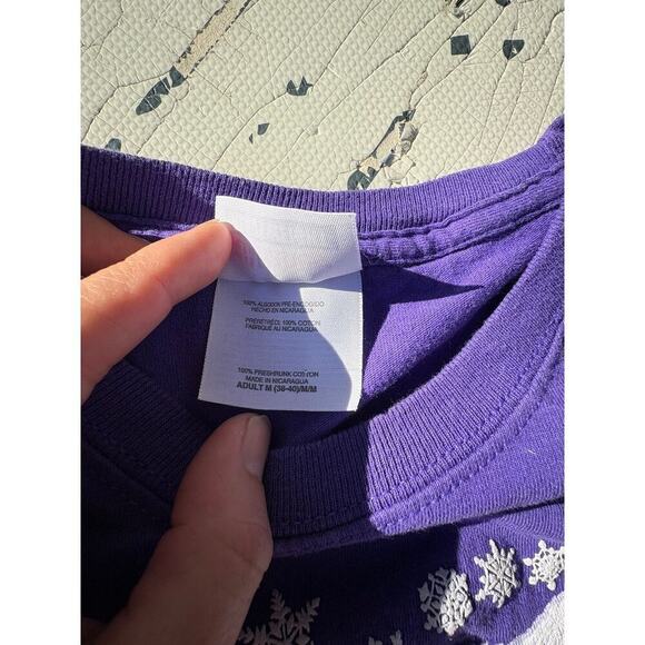 Vintage Purple‎ Polar Bear Alaska Tee - Men's Medium - Picture 4 of 4